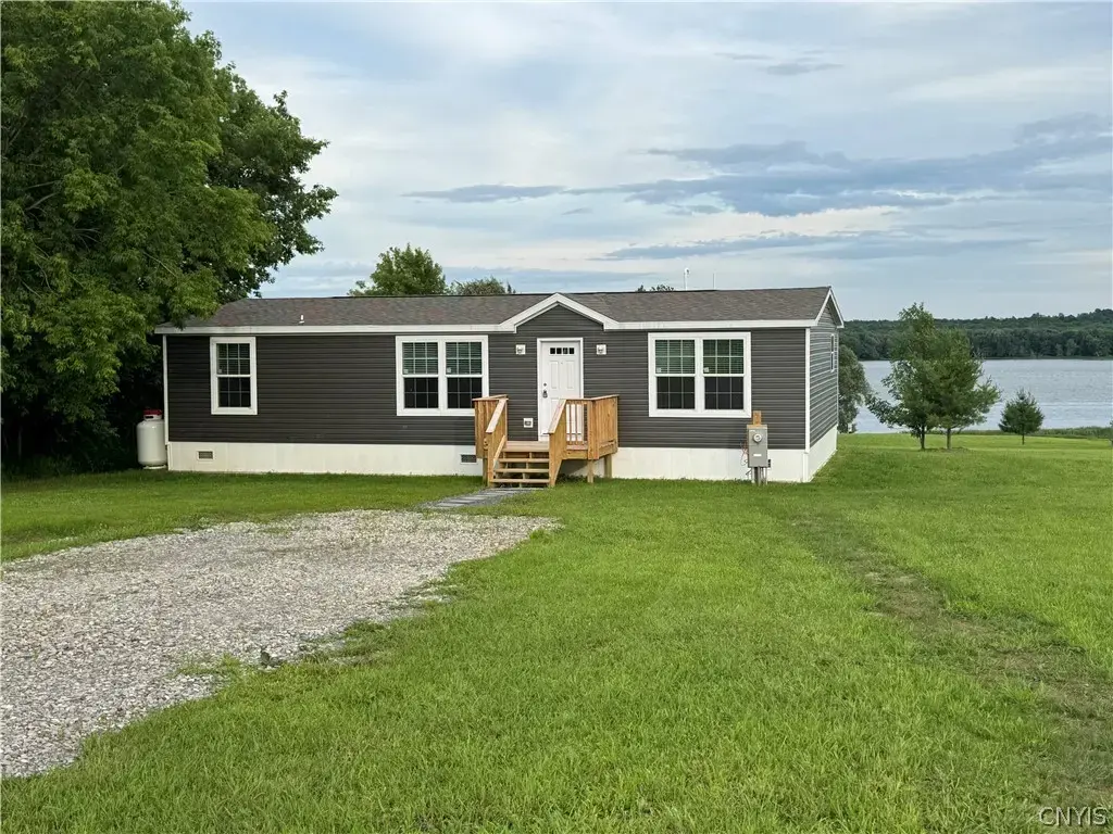 142 Lost Village Road, Oswegatchie