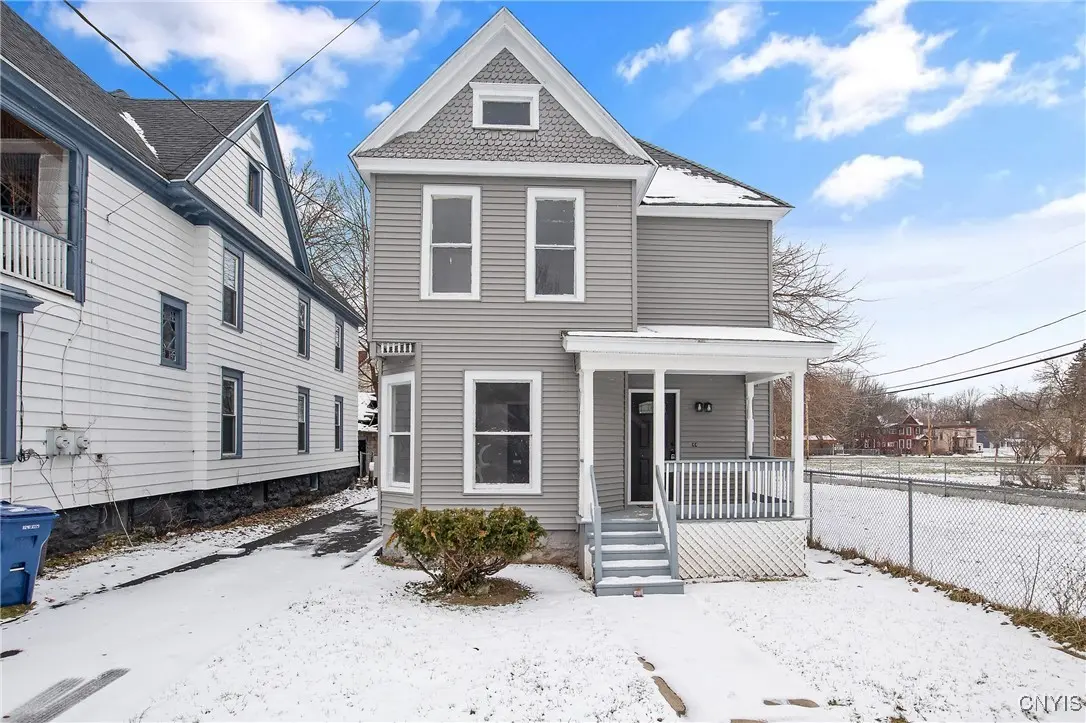 Photo of Listing #S1659560