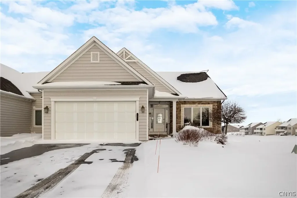 203 Marineview Drive # 203, Sullivan