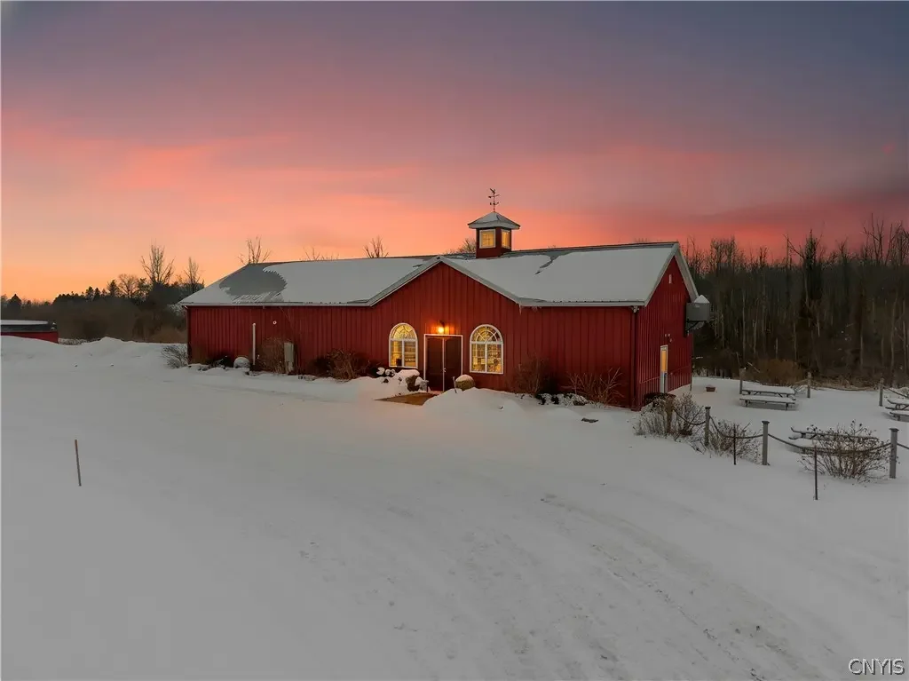 Photo of Listing #S1661548