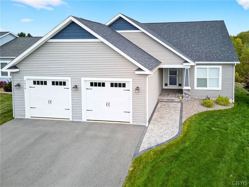 Photo of Listing #S1661592