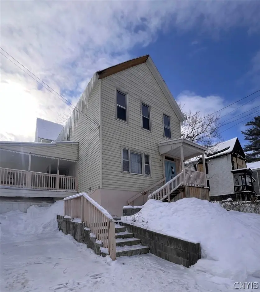 Photo of Listing #S1661584