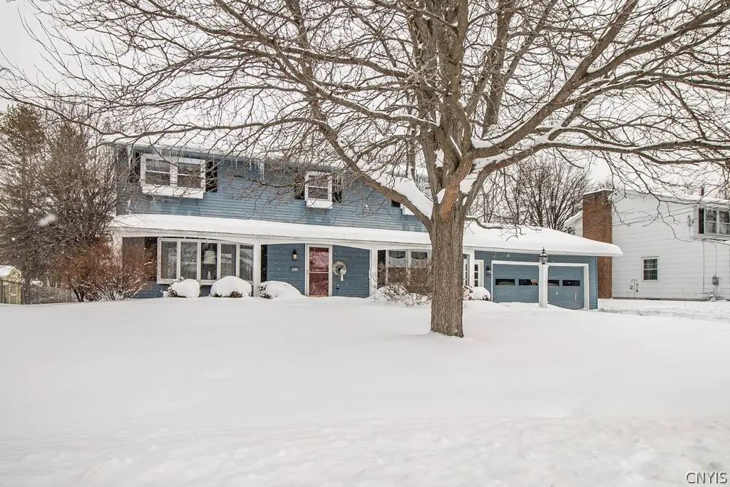 Photo of Listing #S1662175