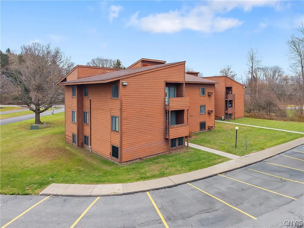 Photo of Listing #S1662274