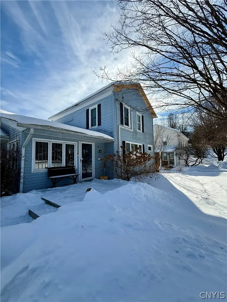 Photo of Listing #S1661160