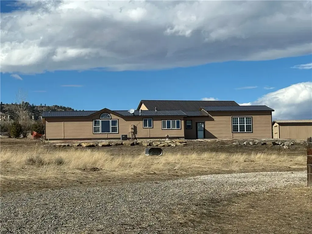 701 W River Street, Fromberg