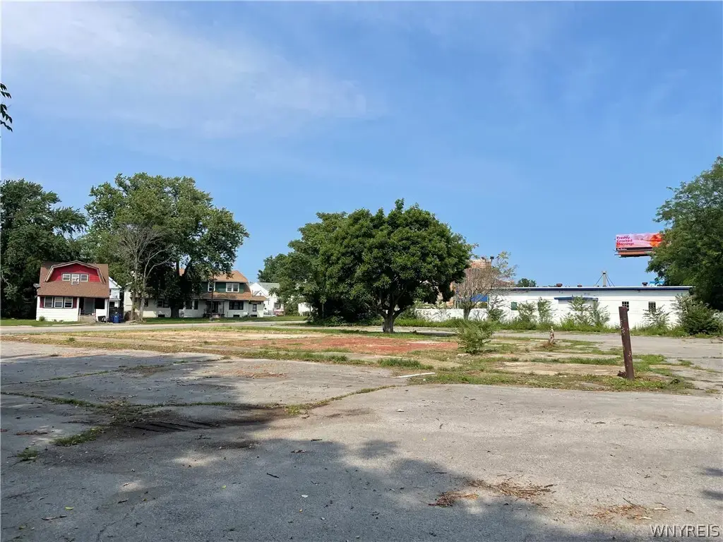 355 Kensington Avenue, Buffalo