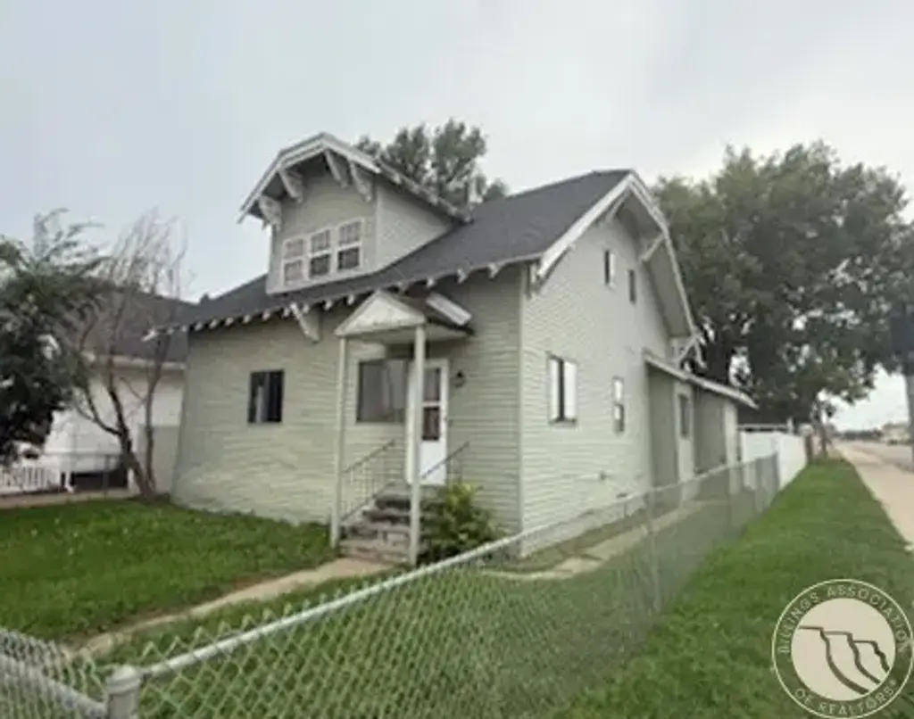 124 Lincoln Ave Nw, Sidney