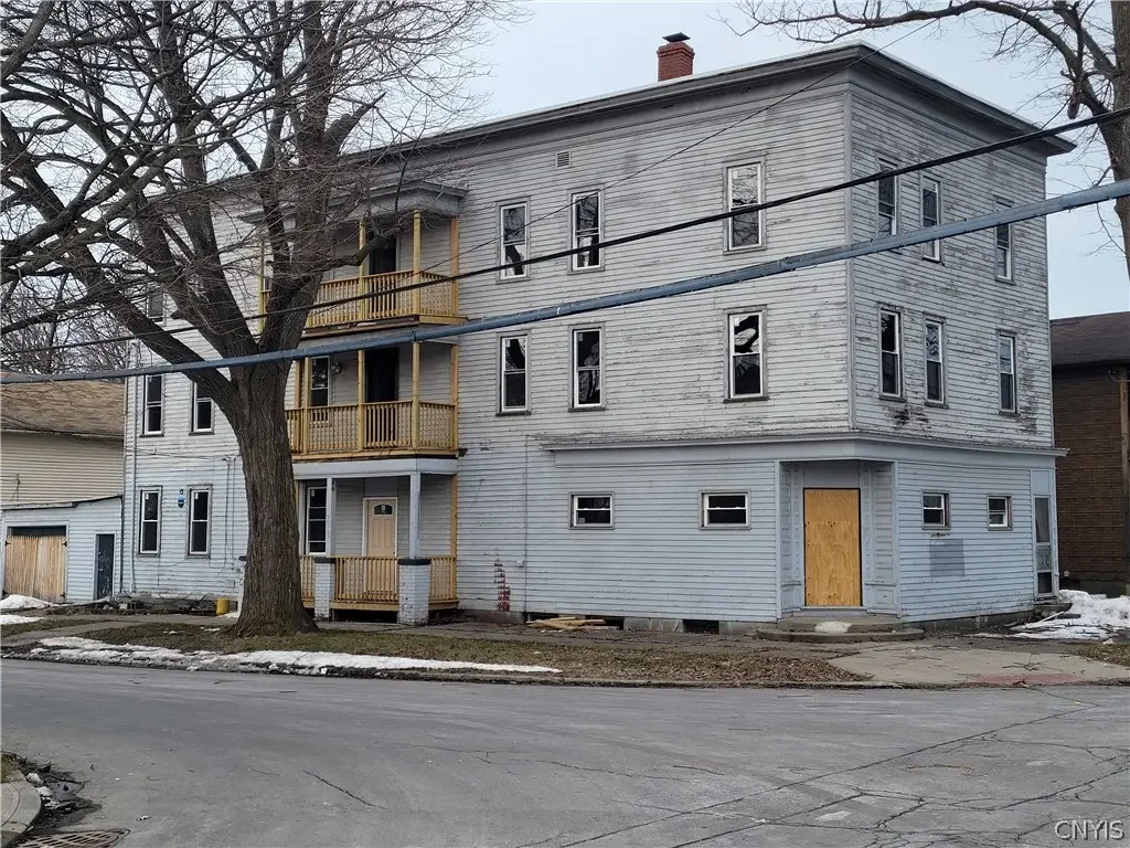 Photo of Listing #S1663510