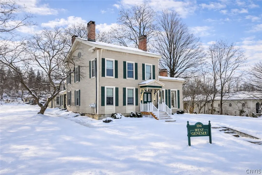 Photo of Listing #S1663310