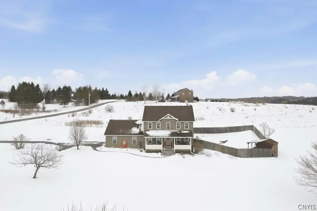 Photo of Listing #S1664000