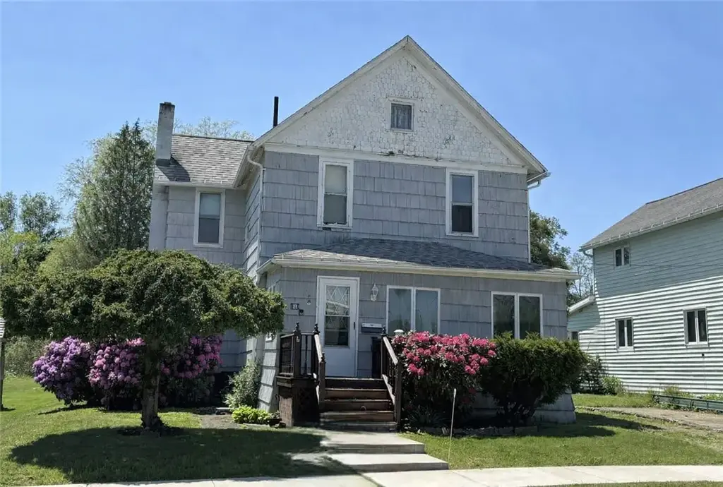 619 Dawson Street, Kane Boro