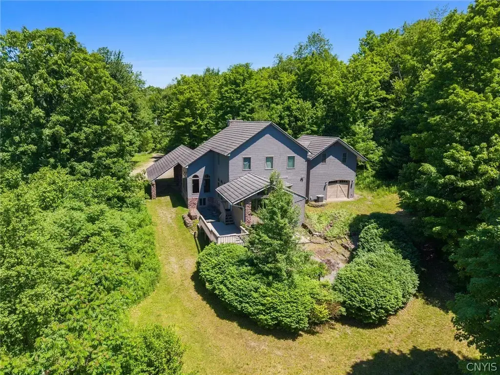 150 Valleygate Drive, Parish