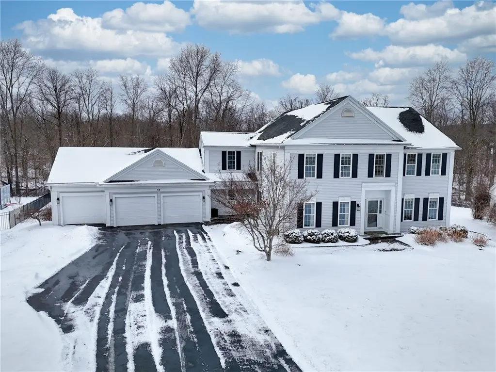 38 Wren Field Lane, Pittsford