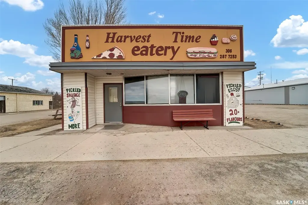 113 Railway Avenue W, Watson