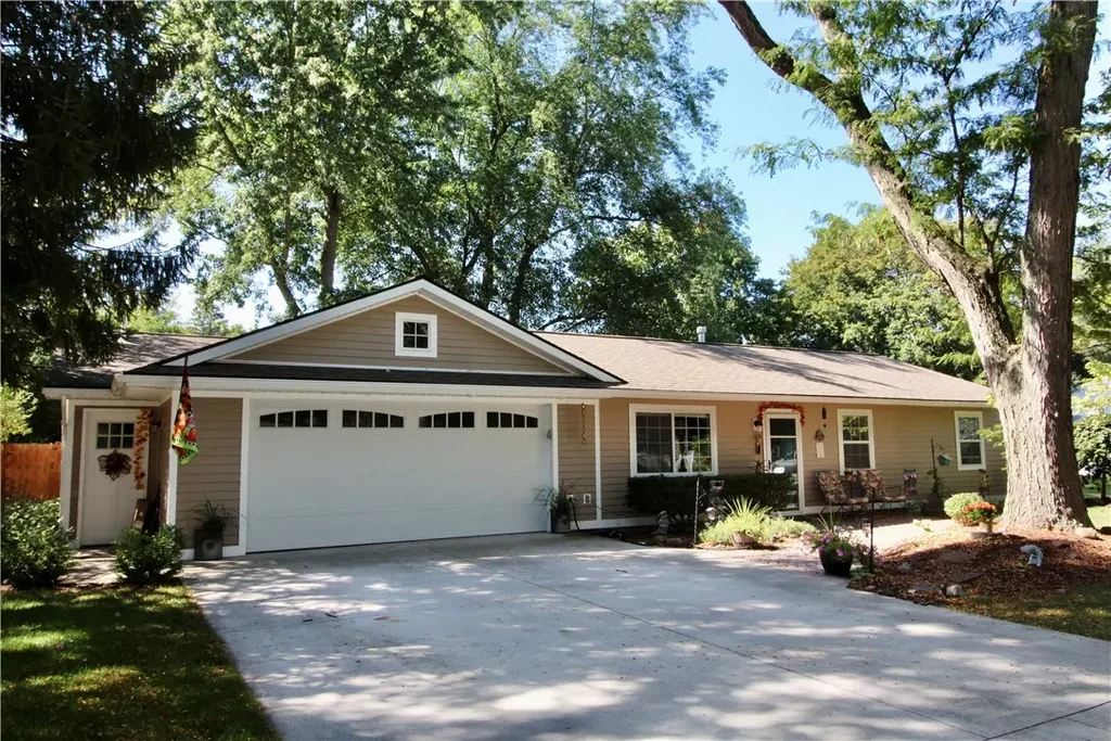 16 Cullens Run, Pittsford