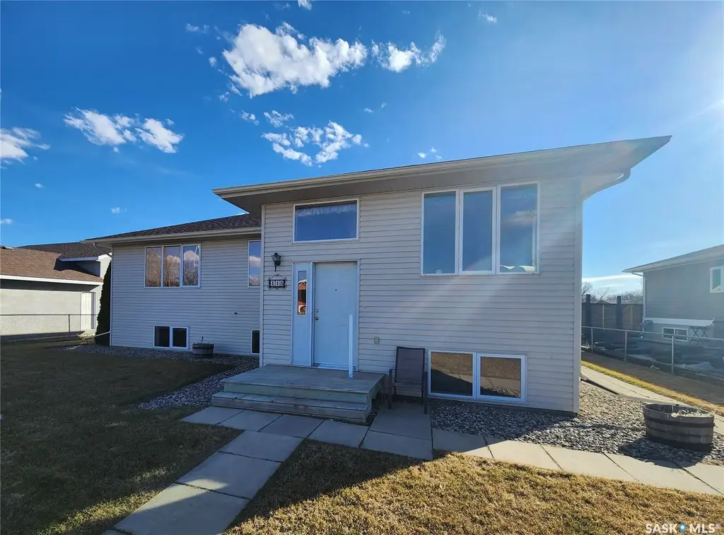 115 Carson Bay, Lampman