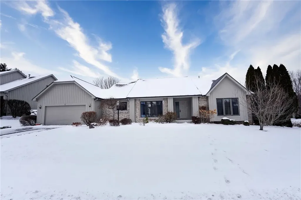 2 Dartmouth Court, Pittsford