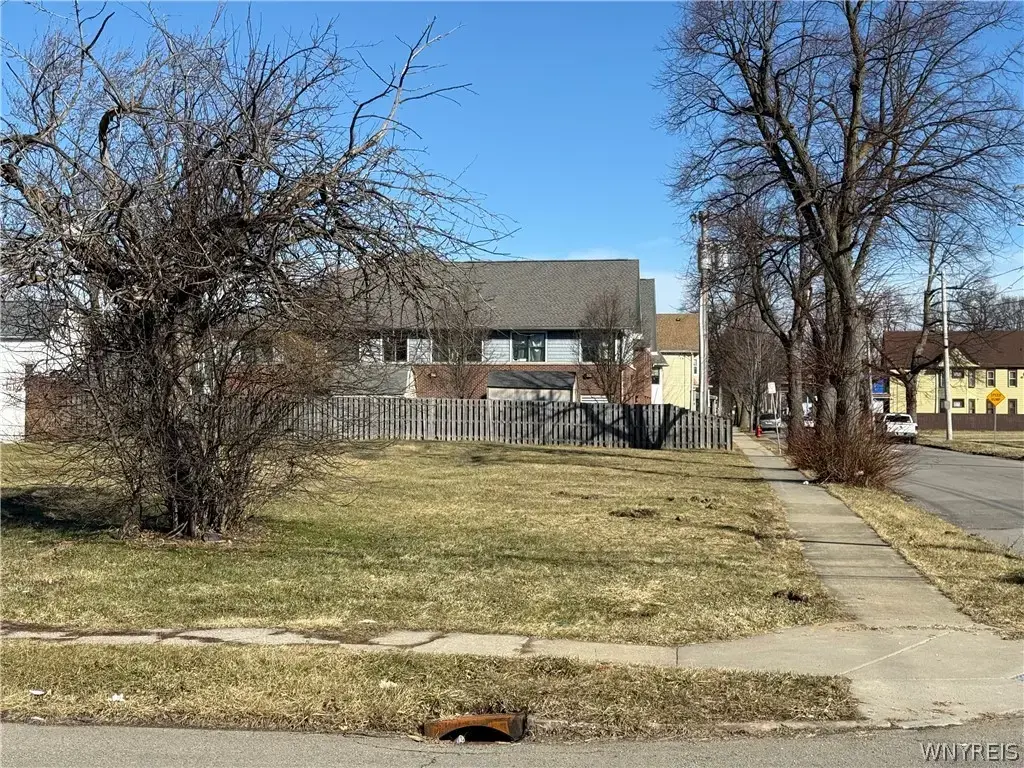 52 Peckham Street, Buffalo