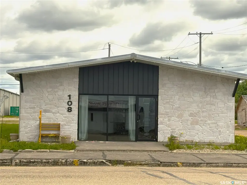 108 Aspen Street, Leroy