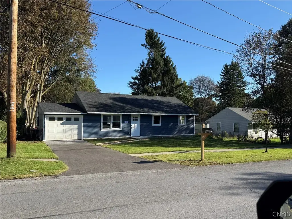 125 Standart Avenue, Auburn