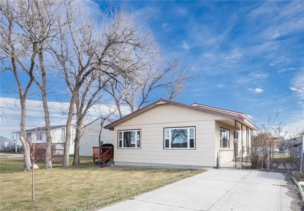 1109 N Crawford Avenue, Hardin