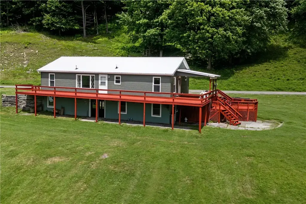 30117 State Highway 10, Walton