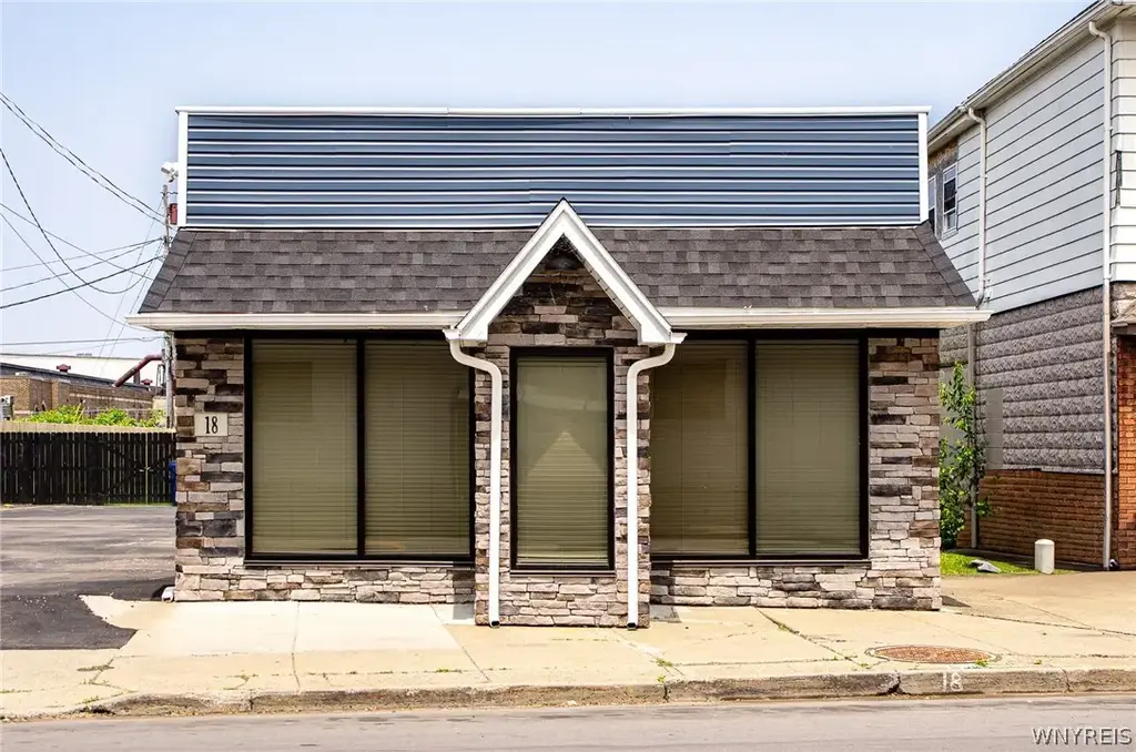 18 Abbott Road, Buffalo