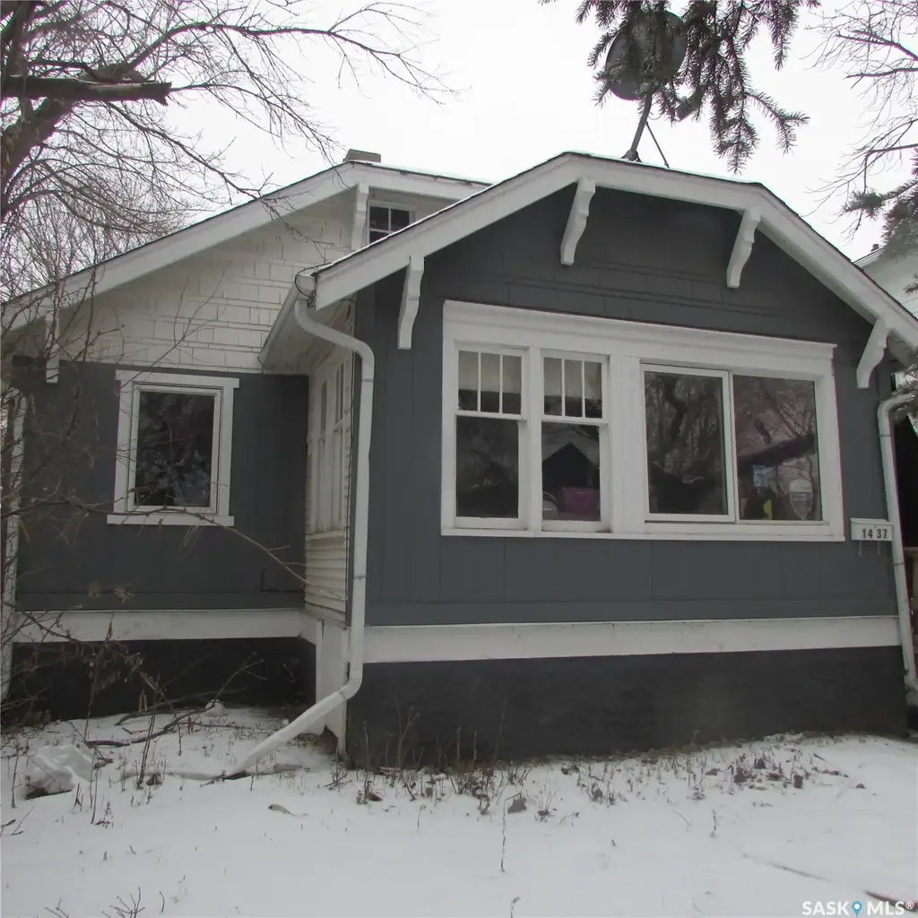 1437 Elphinstone Street, Regina