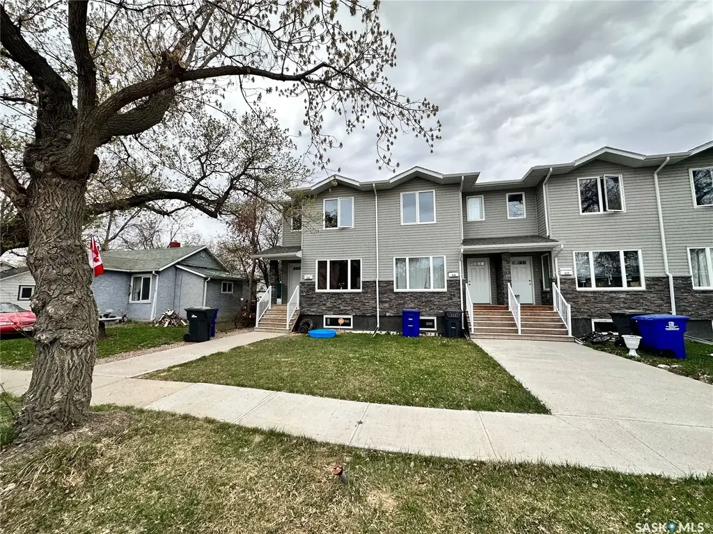 527 Alexandra Street, Weyburn
