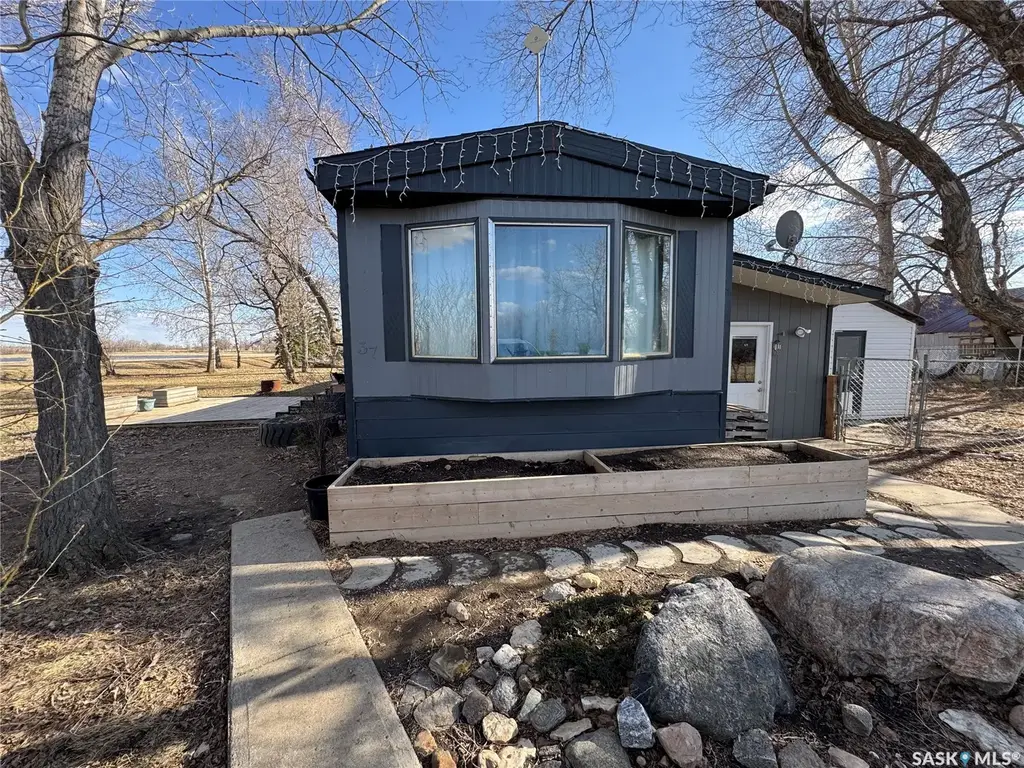 1 Saskatchewan Avenue, Griffin Rm No 66