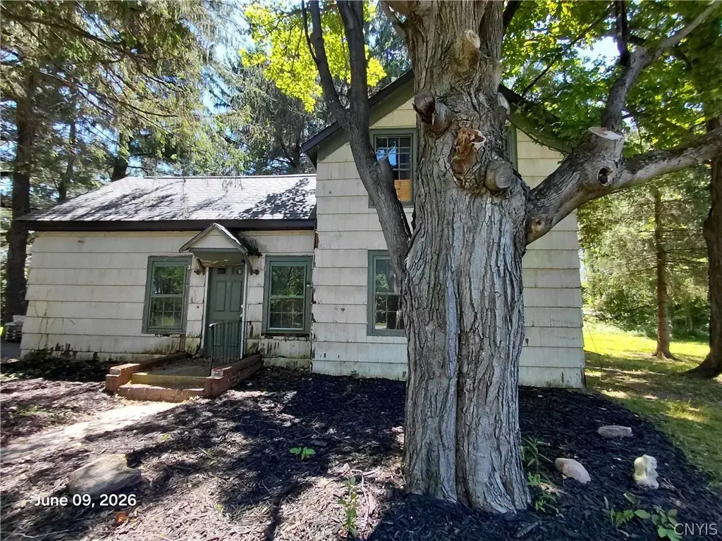 8114 Salt Springs Road, Manlius