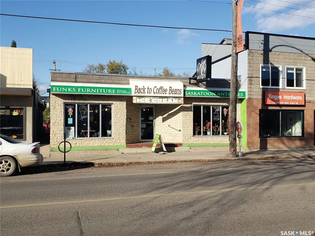 418 33rd Street W, Saskatoon