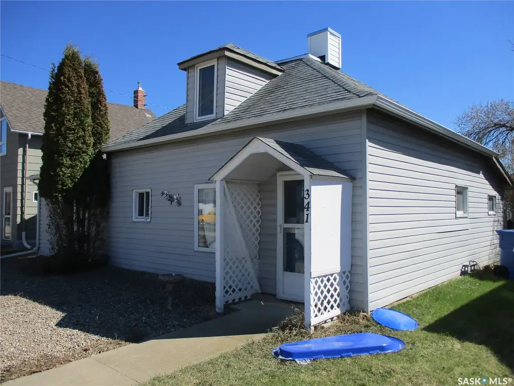 341 4th Avenue W, Melville