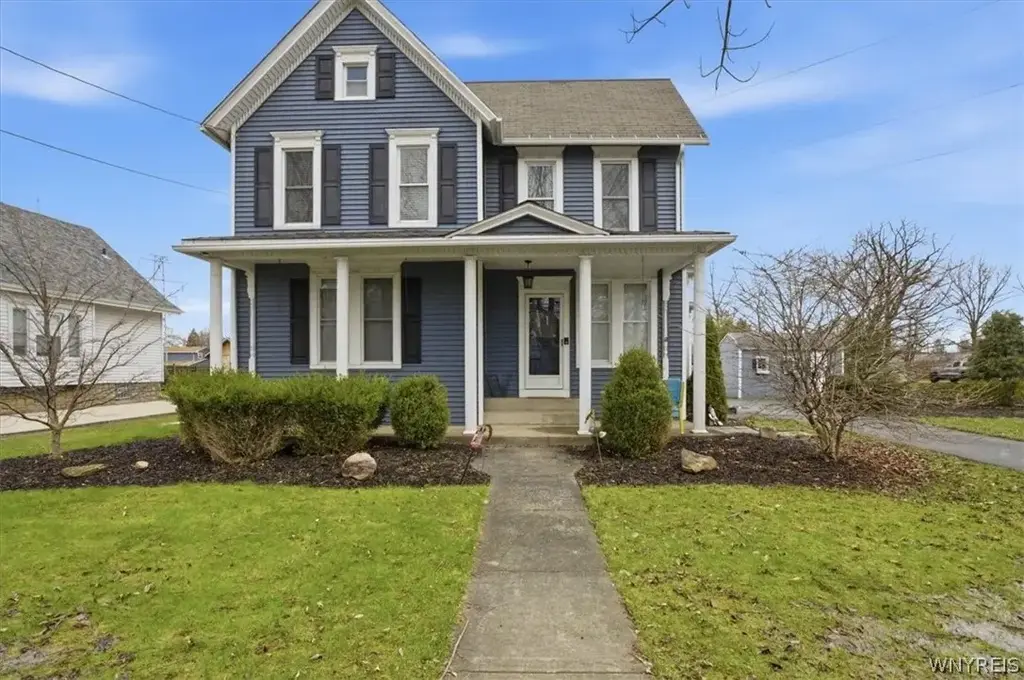 9918 Cayuga Drive, Niagara Falls