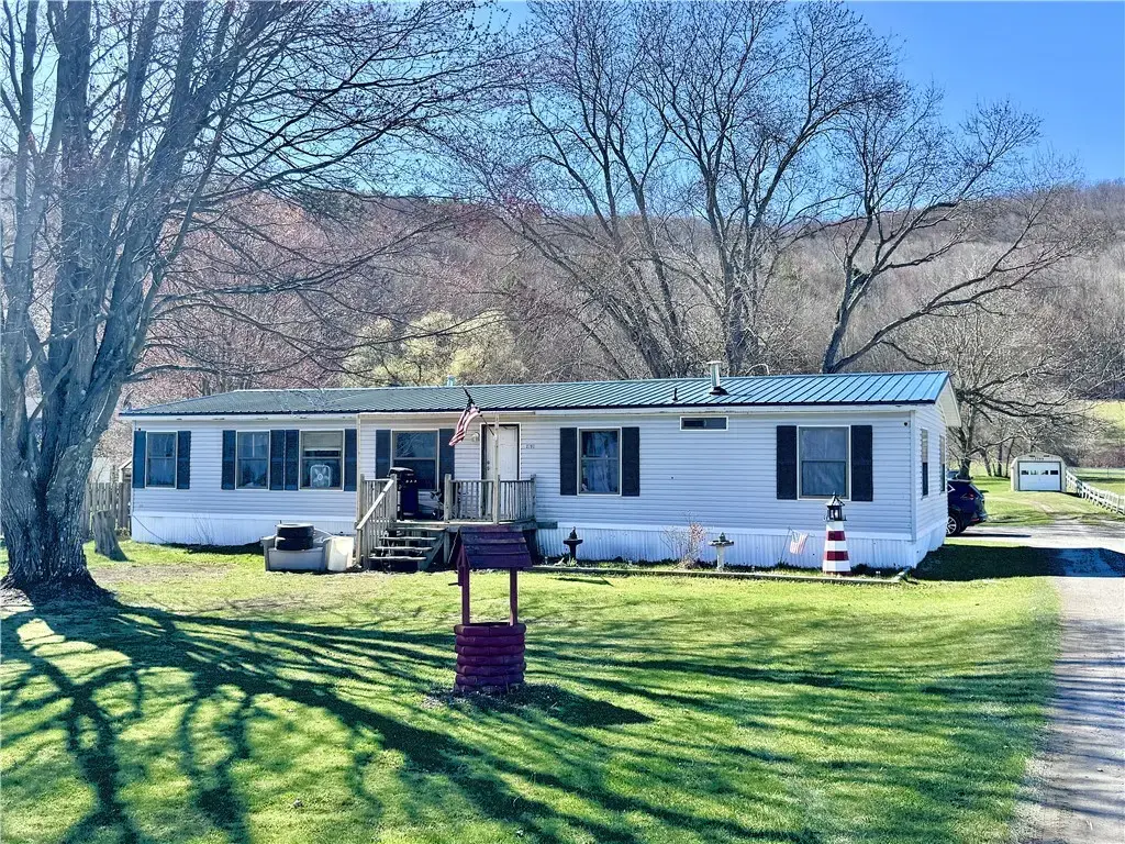 3797 State Highway 7, Otego