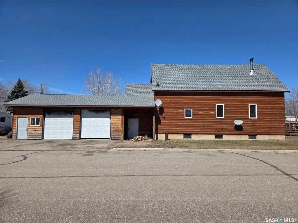 214 W 1st Street, Alida