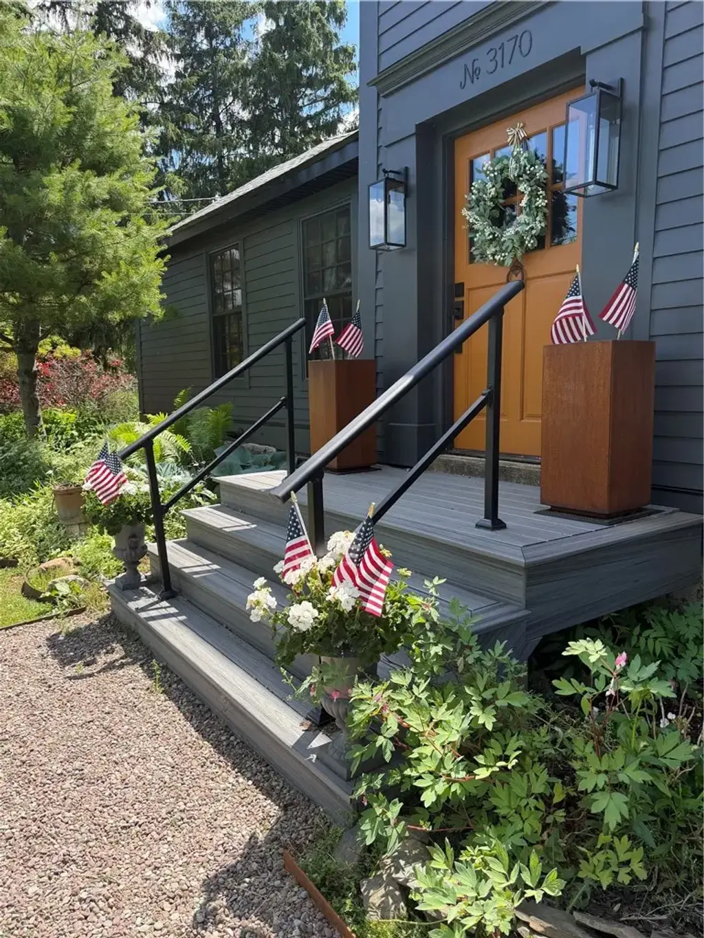 3170 Franklin Street Road, Sennett