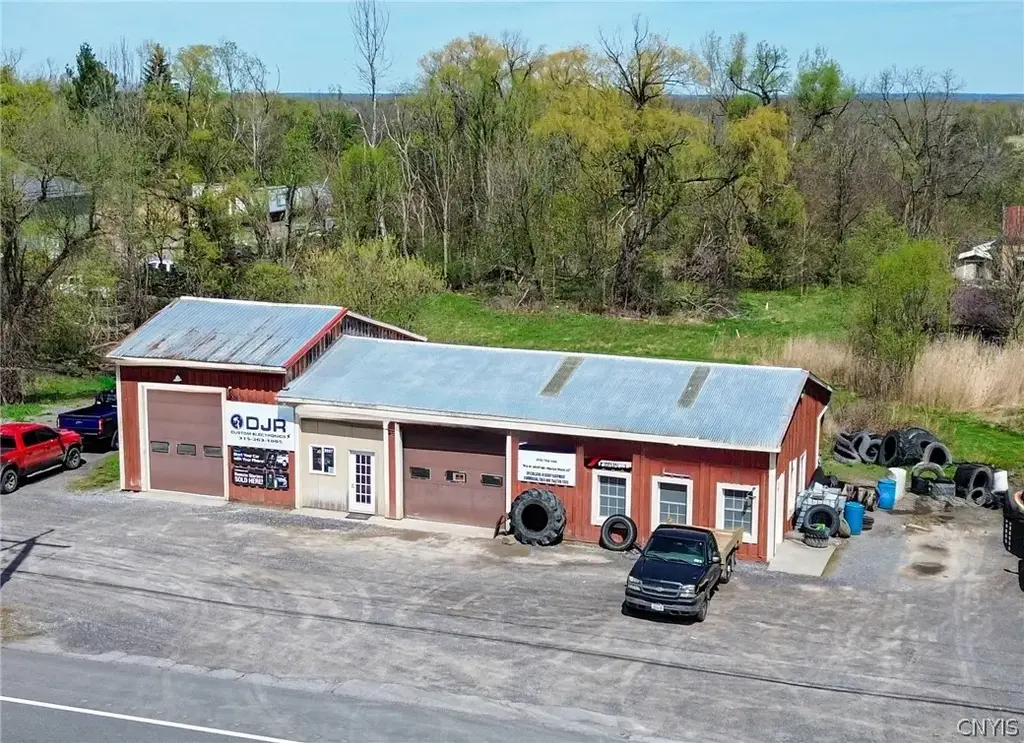 3867 Seneca Turnpike, Lenox