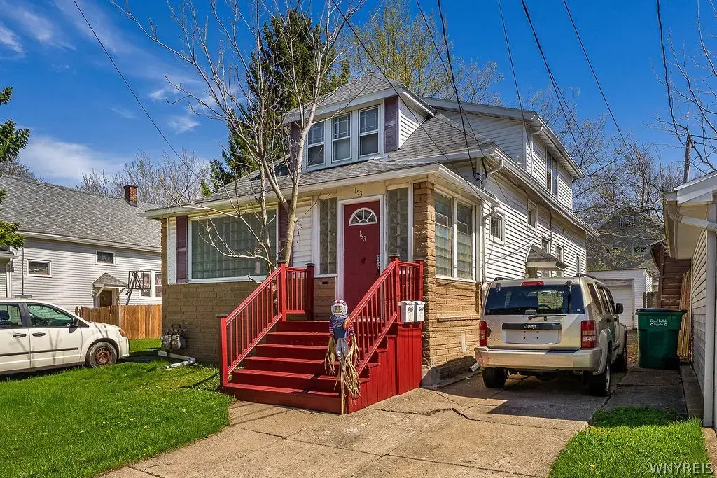 153 Columbus Avenue, Buffalo