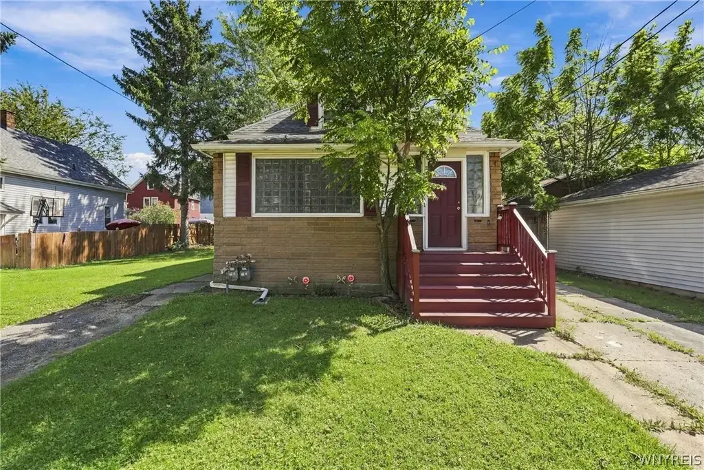 153 Columbus Avenue, Buffalo