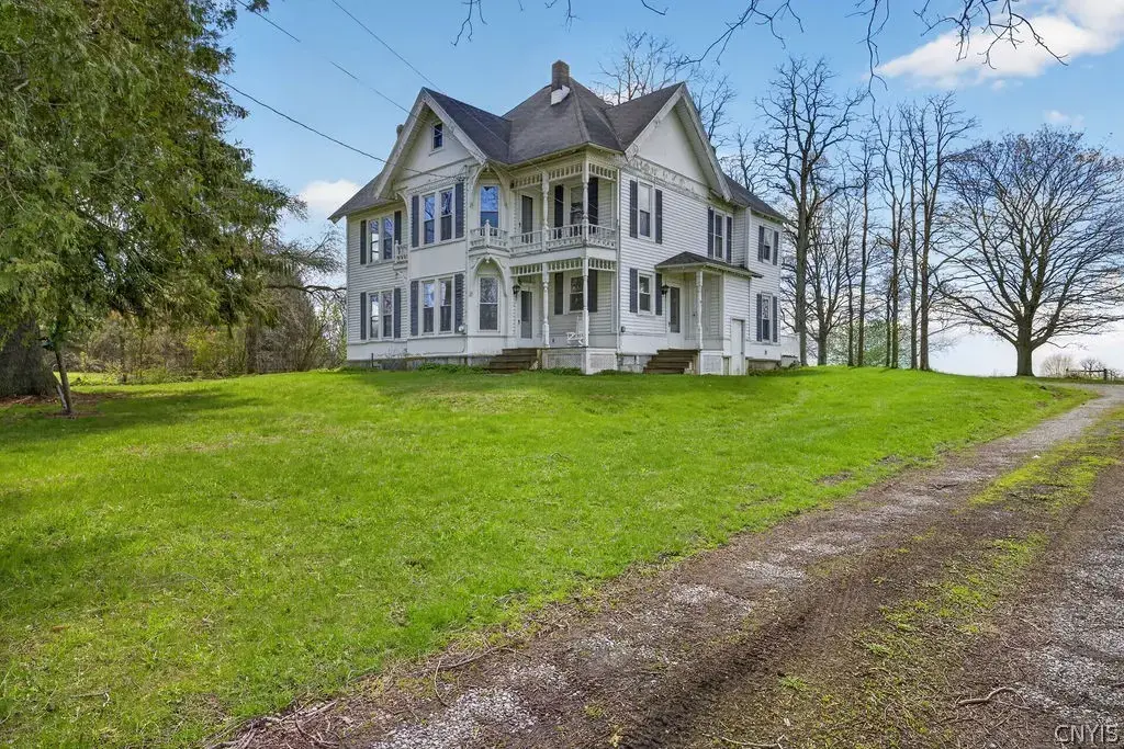 2375 Benson Road, Skaneateles
