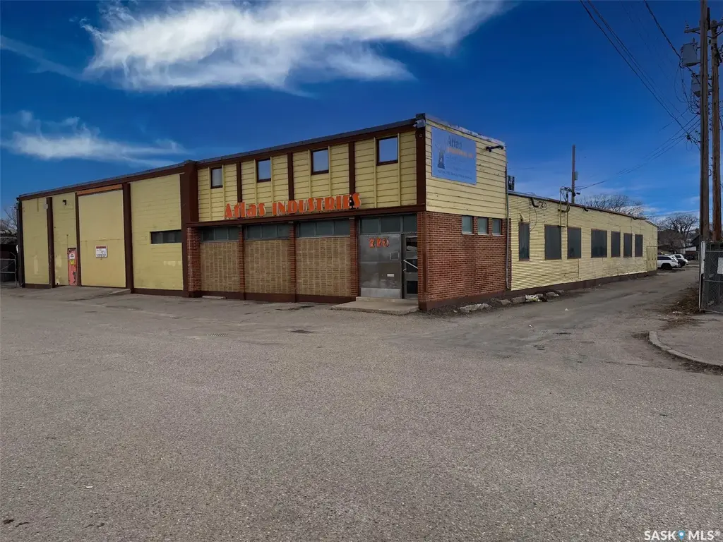 220 J Avenue S, Saskatoon