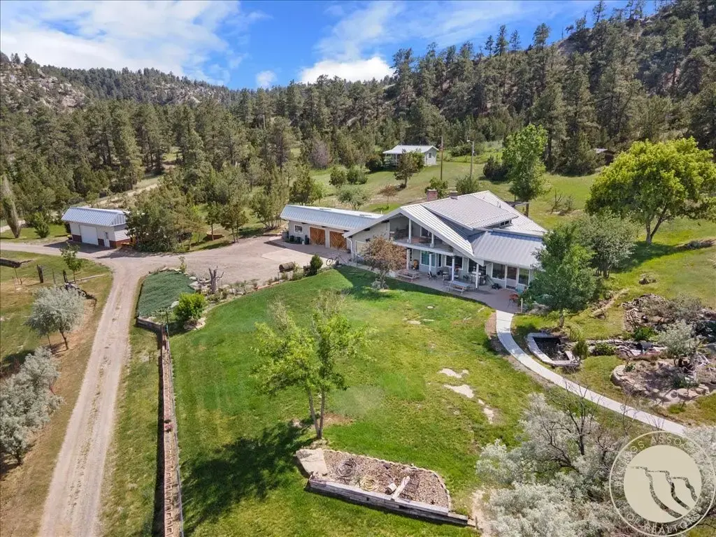 369 Border Trail, Shepherd