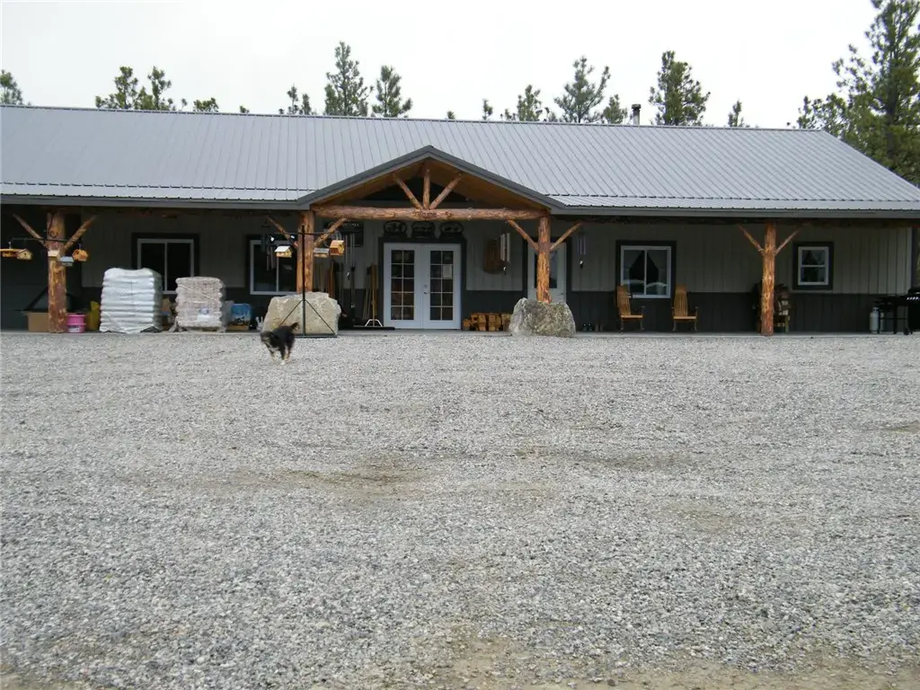 482 Number 4 Road, Roundup