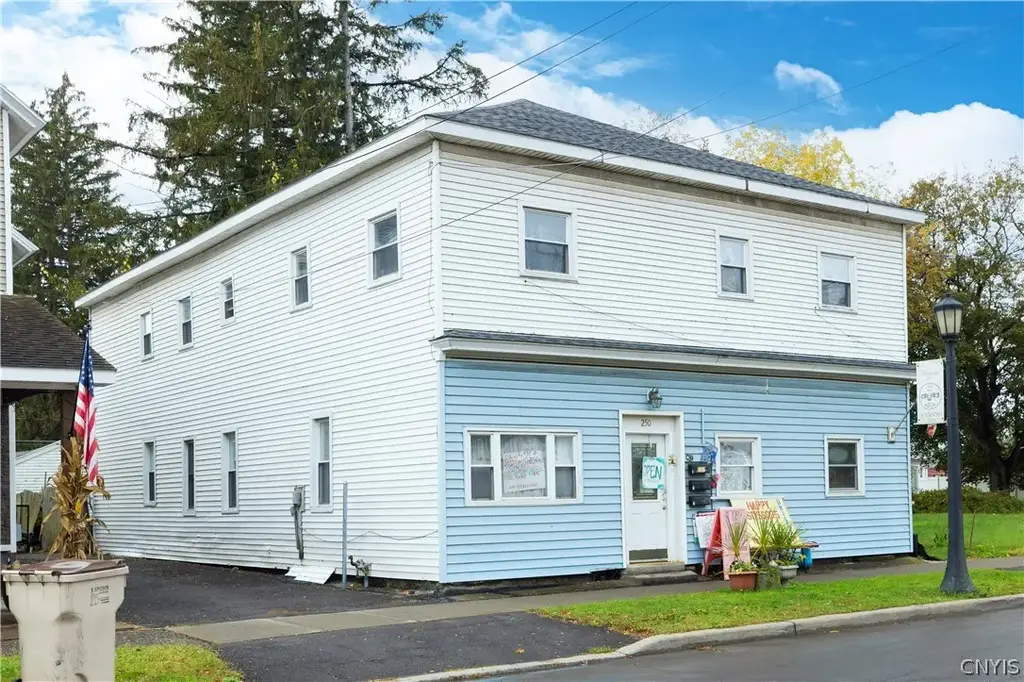 250 E Main Street, Frankfort