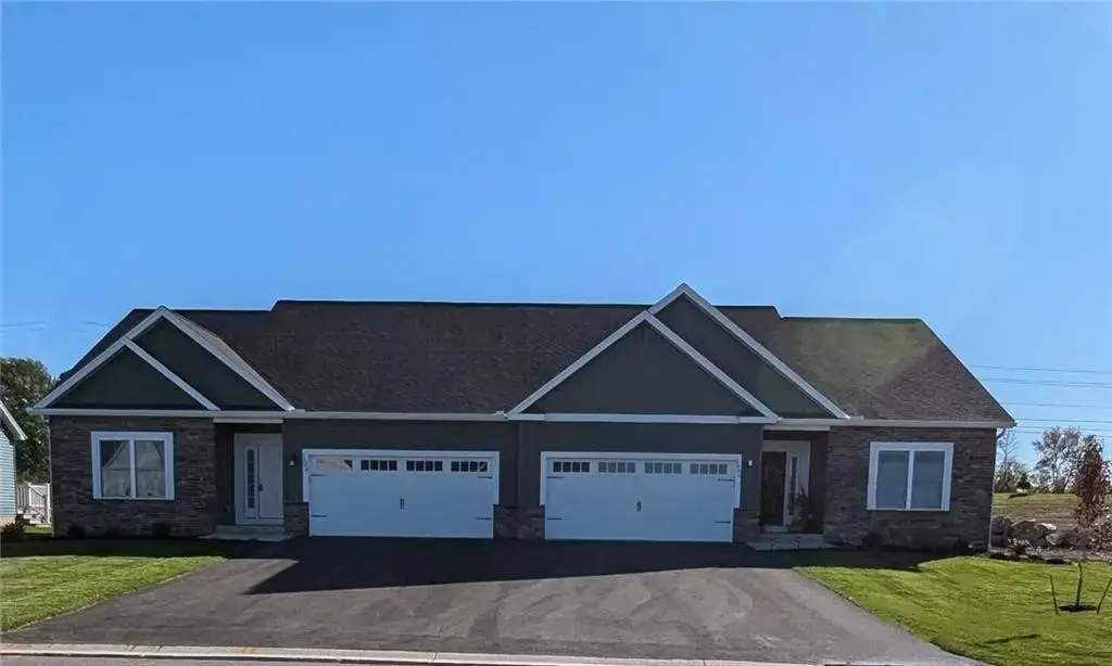 5850 Monarch Drive, Farmington