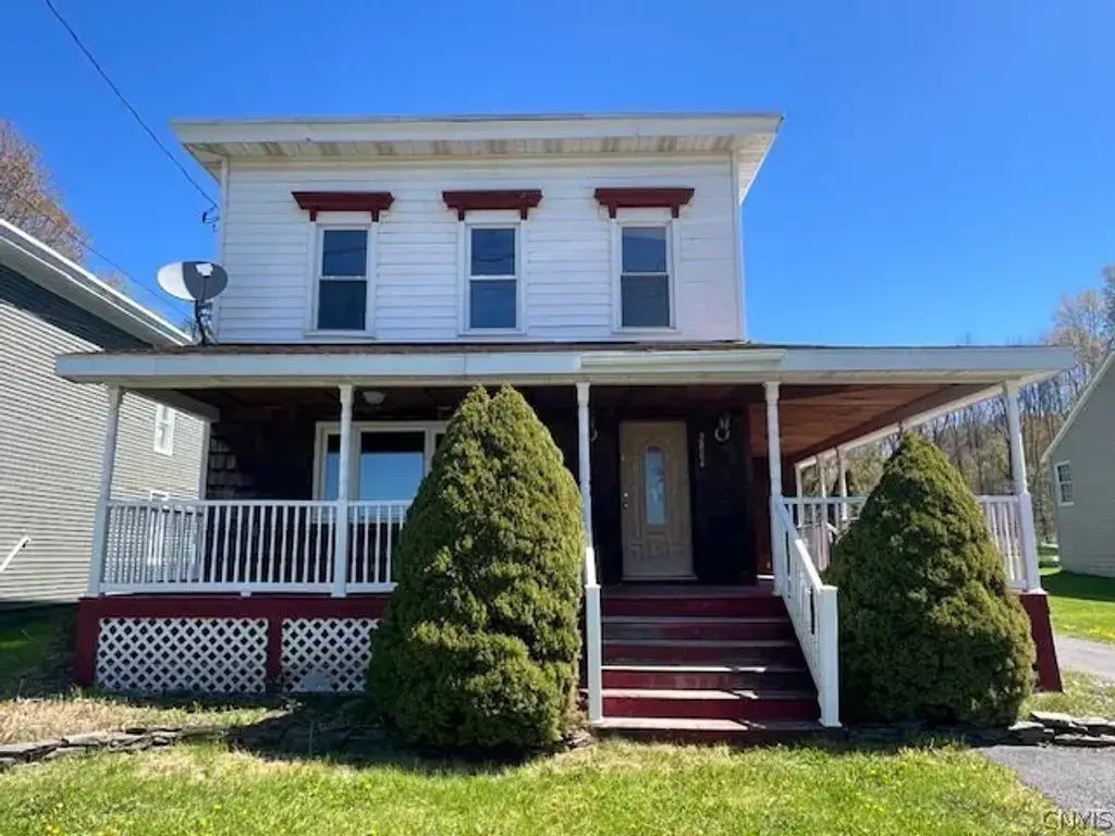 2884 Mohawk Street, Paris