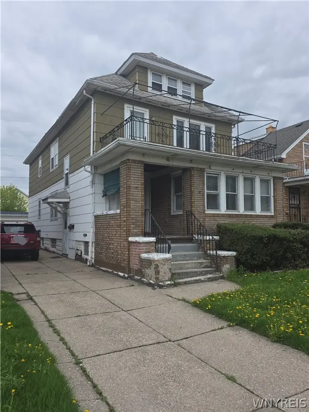 96 Academy Road, Buffalo