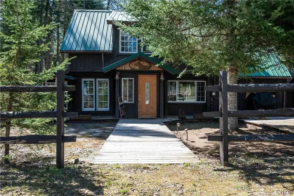 12 Corduroy, Forestport